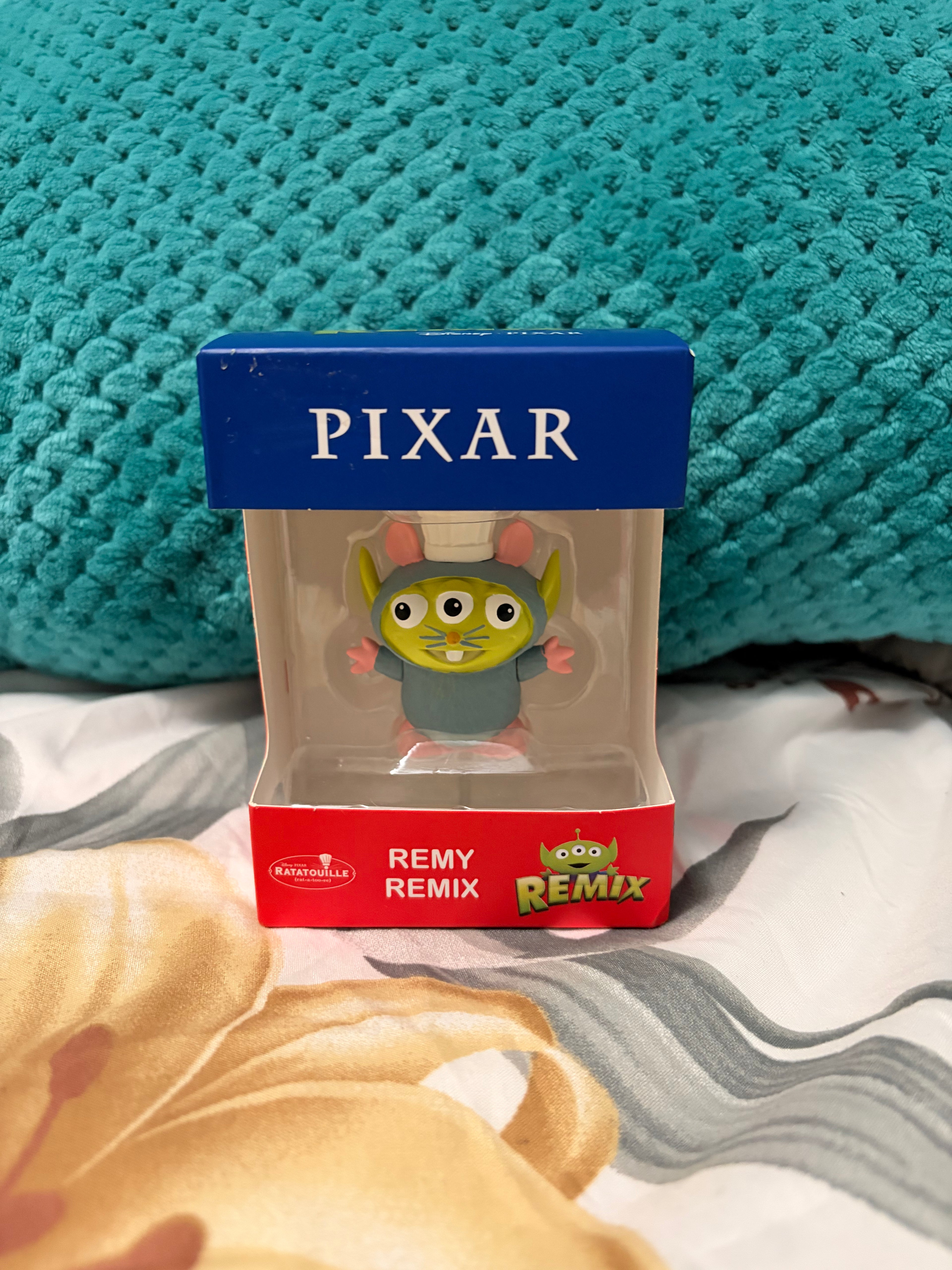 Enesco Disney Showcase Ratatouille Figurine